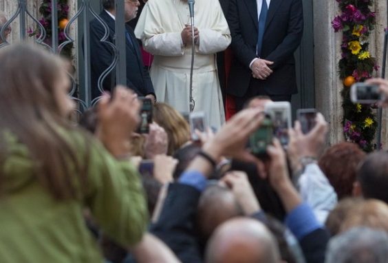 «Con un gesto semplice <br>si aiuta Pietro ad aiutare i più poveri»