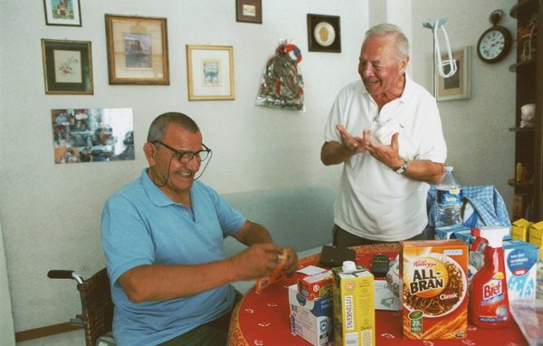 «Porto cibo e compagnia a casa degli anziani»
