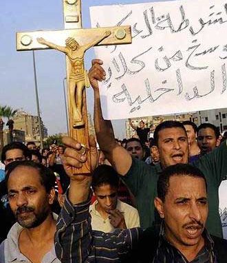 Si allarga il fronte contro i cristiani