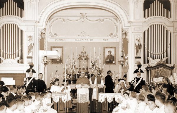 Montini nel cuore del suo popolo, <br>amico dei poveri e dei giovani