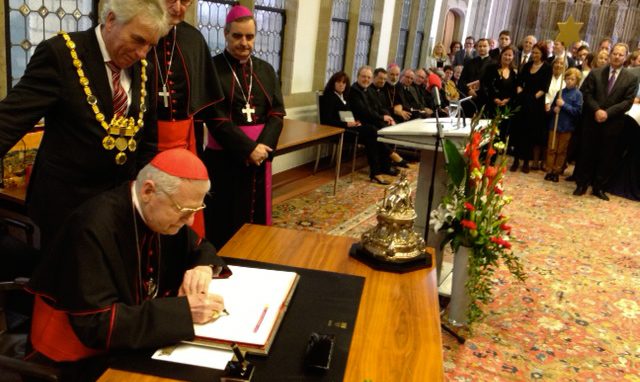 Scola: «Chiesa e Istituzioni <br>insieme per costruire la pace»