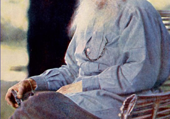 Tolstoj e il suo tempo, “Attualità di<br>un dibattito: di cosa vivono gli uomini?”