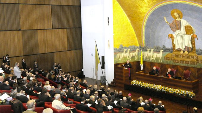 Scola: «La missione dell’Università <br>coincide con quella della Chiesa»