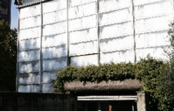 Baranzate. Nella “Chiesa di vetro” con il Coro Dalakopen