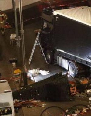 Continuare a vivere, per non darla vinta al terrorismo