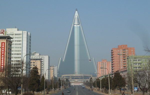 La crisi coreana: <br>Pyongyang cerca nemici