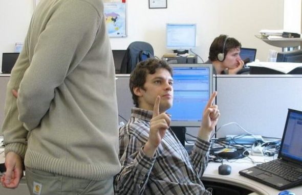 Lavoratori giovani più garantiti