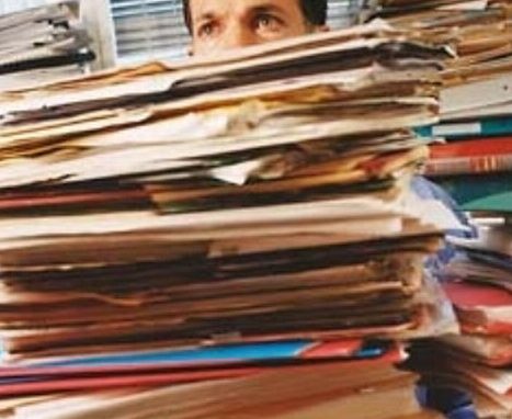 Lotta aperta ai “burosauri”