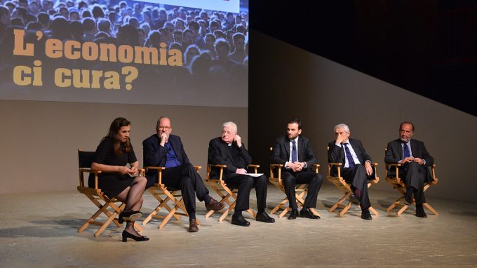 Dialoghi: «Ripensare l’economia ampliandola alla gratuità e al dono»