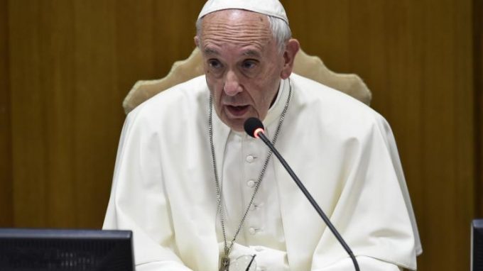 Papa Francesco: «Nella sua feconda esistenza ha testimoniato con gioia il Vangelo»