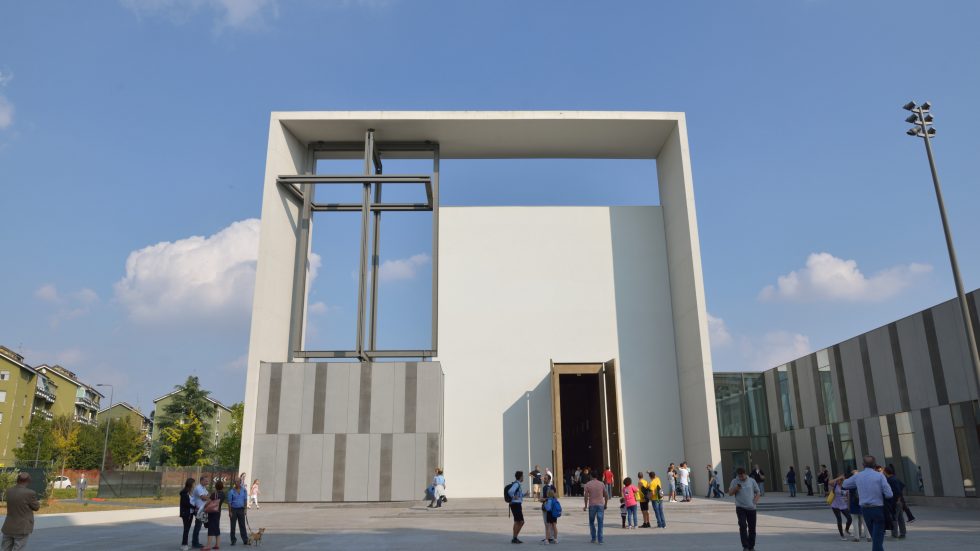 pentecoste Un'immagine della nuova chiesa di Pentecoste