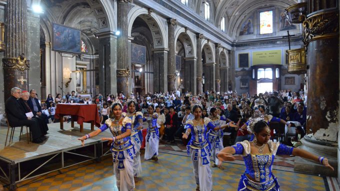 Scola ai migranti: «La vostra presenza è necessaria per il bene della Chiesa e della società di oggi e del futuro»