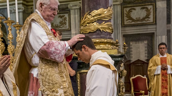 Scola: «La carità sacerdotale nasce da un’appartenenza libera e consapevole»