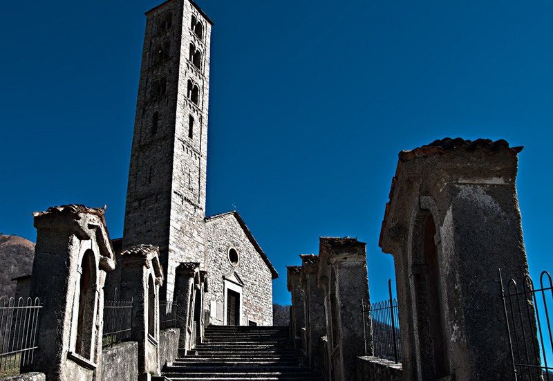 La chiesa di Sant'Alessandro a Lasnigo