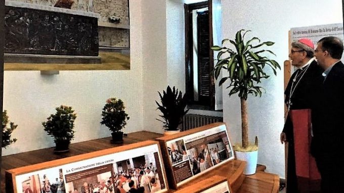 Cucciago, attorno all’altare una storia di mezzo secolo