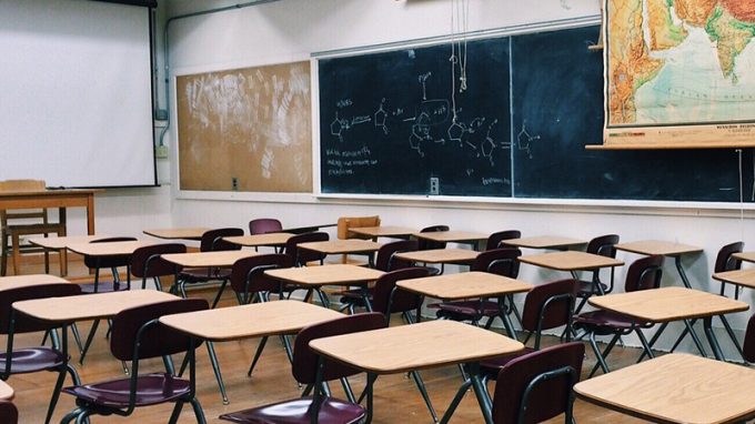 Corsi di inglese, italiano per stranieri, latino liturgico, tedesco e spagnolo con il Piams