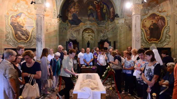 camera-ardente-tettamanzi-triuggio-12