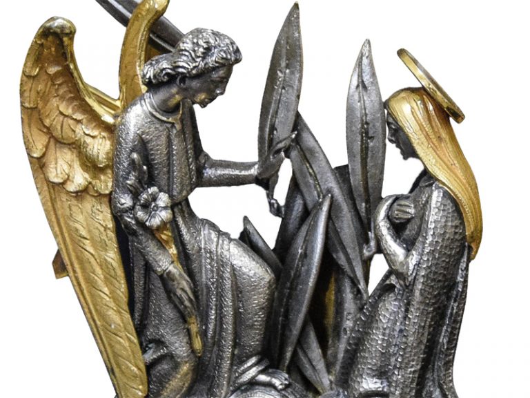 Particolare di un ostensorio donato nel 1960 da una famiglia di Brugherio all'oratorio