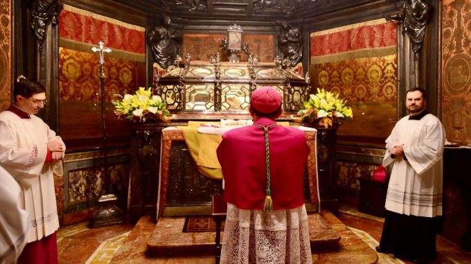 delpini-pontificale-san-carlo-2017-b