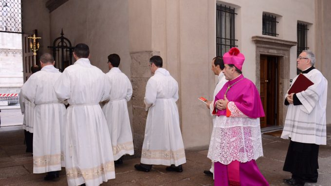 delpini-pontificale-san-carlo-2017-d