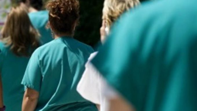 «Tendiamo le mani ai malati portando umanità e cercando di comprenderli»