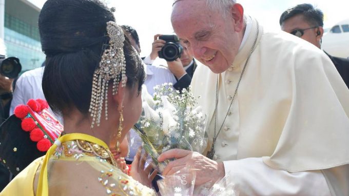 Il Papa: «La missione è il cuore della vita della Chiesa»