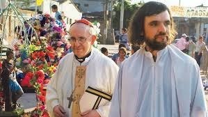 Preti dalla fine del mondo: a Cucciago serata con don Pepe e Alver Metalli