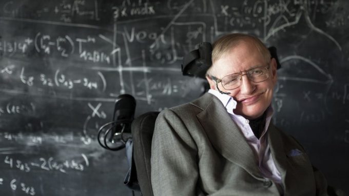 Hawking: scienziato geniale, gigante di umanità