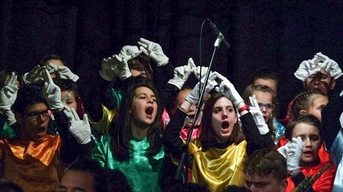 Coro Mani Bianche, inno alla vita