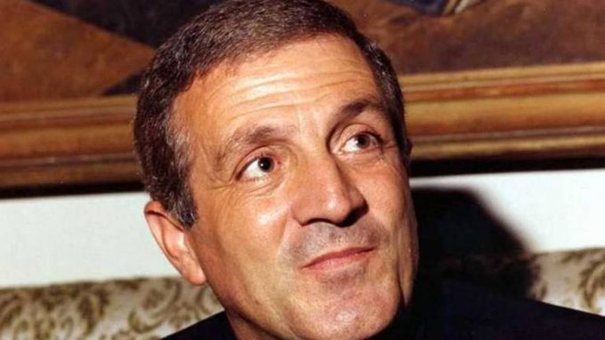 Don Tonino Bello, una Chiesa con il grembiule