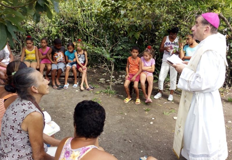 L'Arcivescovo durante il viaggio a Cuba nel 2018