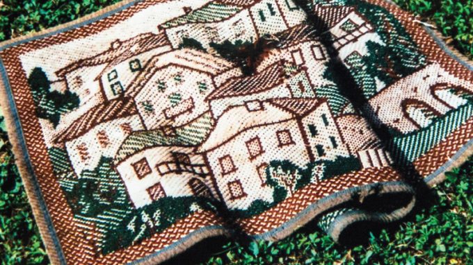 Lecco, alla Torre Viscontea la mostra fotografica “L’incontro”