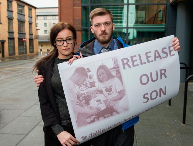 I genitori di Alfie Evans