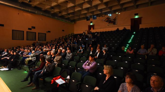 delpini-incontro-disabilita-uditiva-k