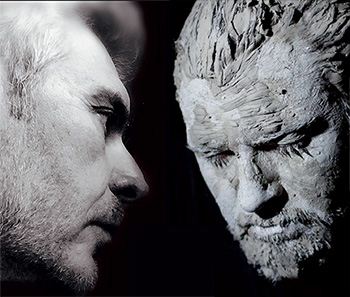 Lo Sguardo Altrove: sculture e versi contro l’indifferenza corale