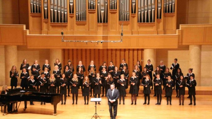 img_5803-coro-colonia-3-compressed-cropped