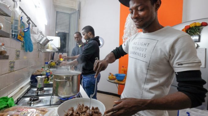 rifugiato-in-famiglia_1-cropped