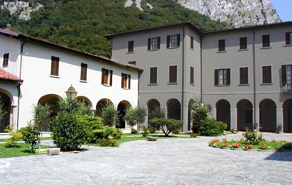 A Vercurago l’Arcivescovo incontra i diaconi permanenti