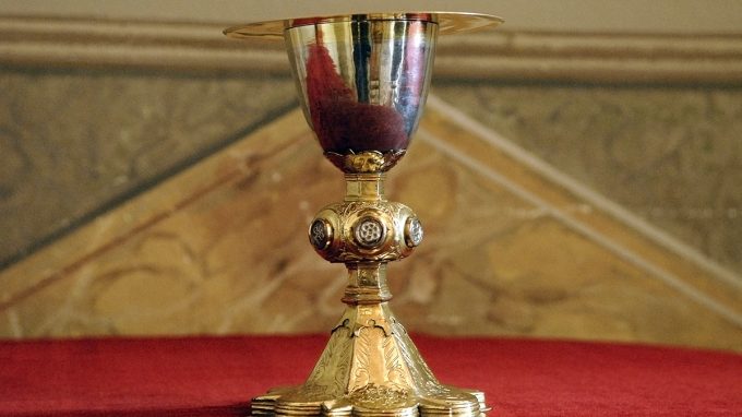 Manutenzione di arredi sacri, attenti alle truffe