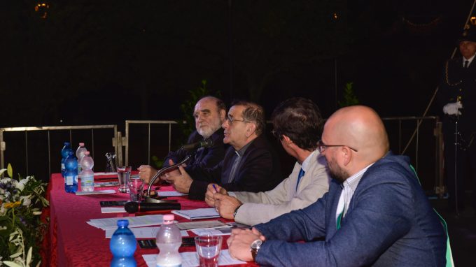 cid_b64c2e29-1997-47f5-b43e-a38ed75a38a2