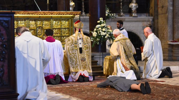 suor-laura-barlusconi-voti-perpetui-e