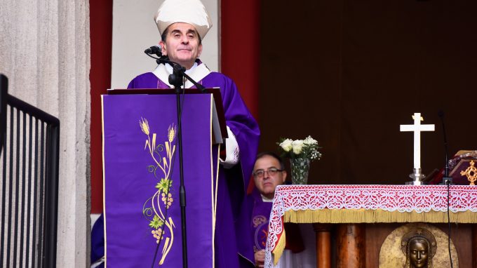 delpini-messa-cimitero-maggiore-13