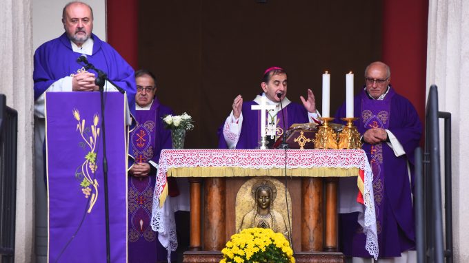 delpini-messa-cimitero-maggiore-3