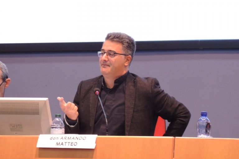 Don Armando Matteo. Nella minigallery immagini dell'incontro svoltosi al Centro pastorale ambrosiano di Seveso