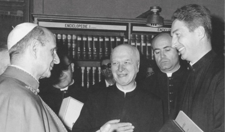Il giovane padre Martini con Paolo VI