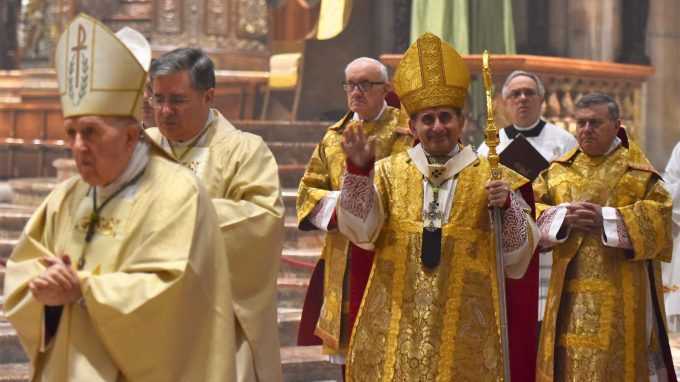 Fierezza e coerenza con il Vangelo per non essere timidi cristiani del conformismo