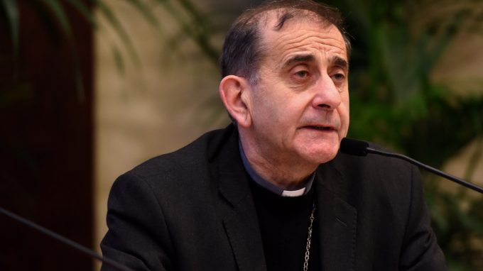Sovraindebitamento in Italia:  dibattito in Cattolica con l’Arcivescovo
