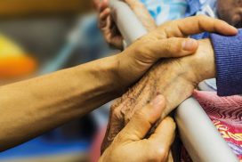 Cura e limiti della vita: riflessioni a margine del caso Indi