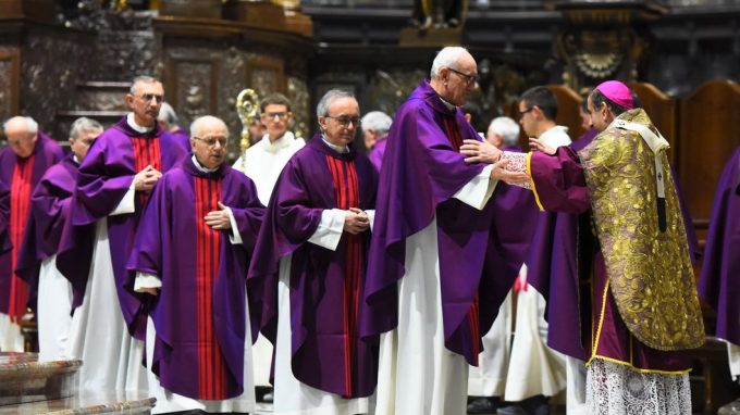 Di fronte alla morte siamo chiamati, da cristiani, a riconoscere che nessuno va perduto 