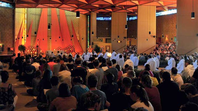 Taizé a Madrid, «Non dimentichiamo l’ospitalità»